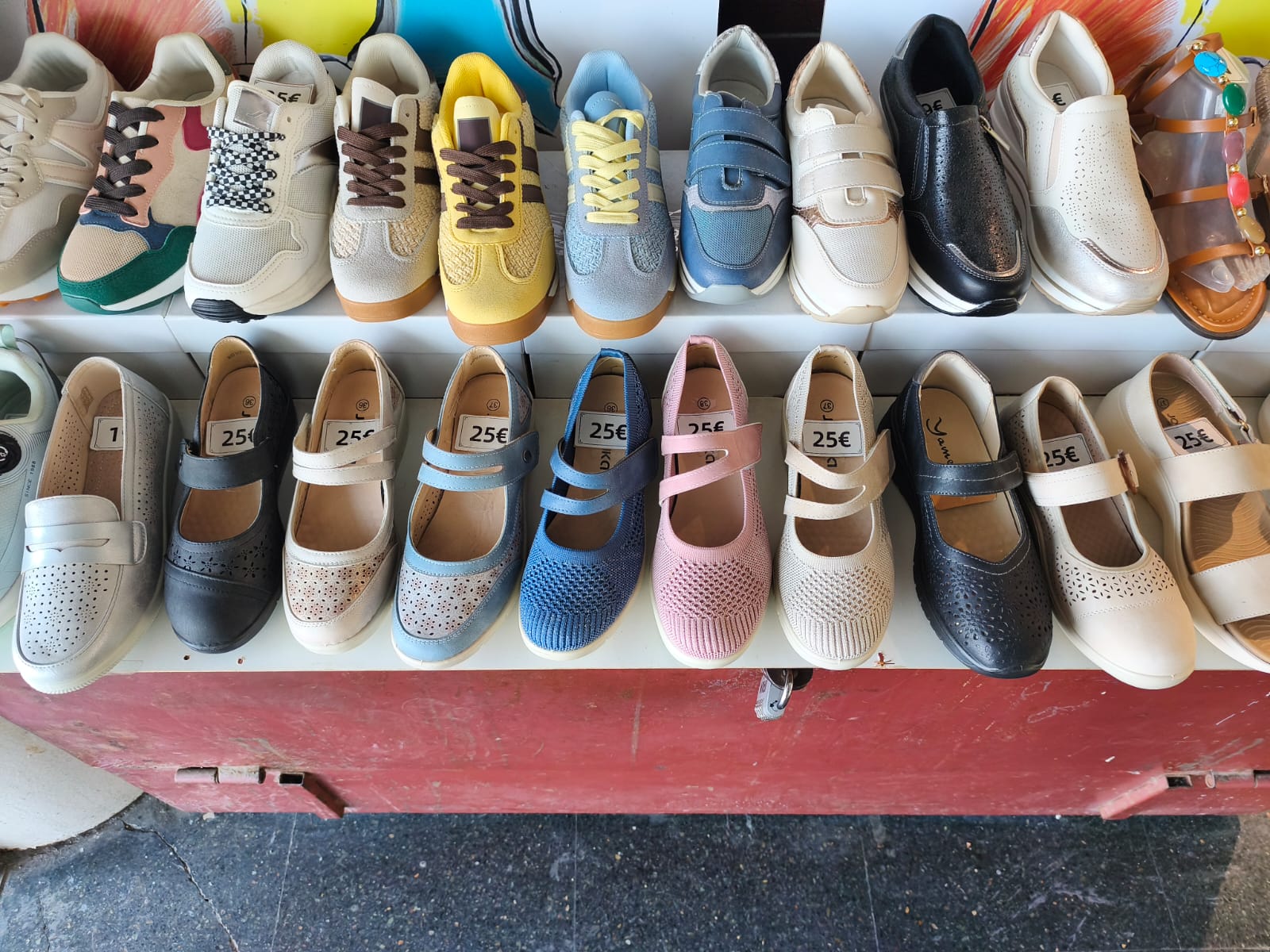 Estante de zapatillas cómodas
